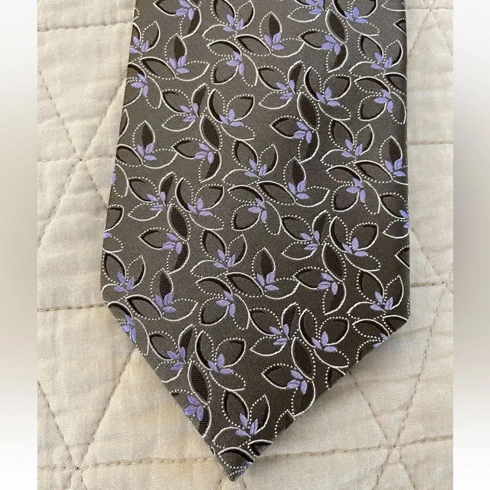 Ermenegildo Zegna Textured Floral Print Silk Power‎ Tie in Taupe & Lavender $260